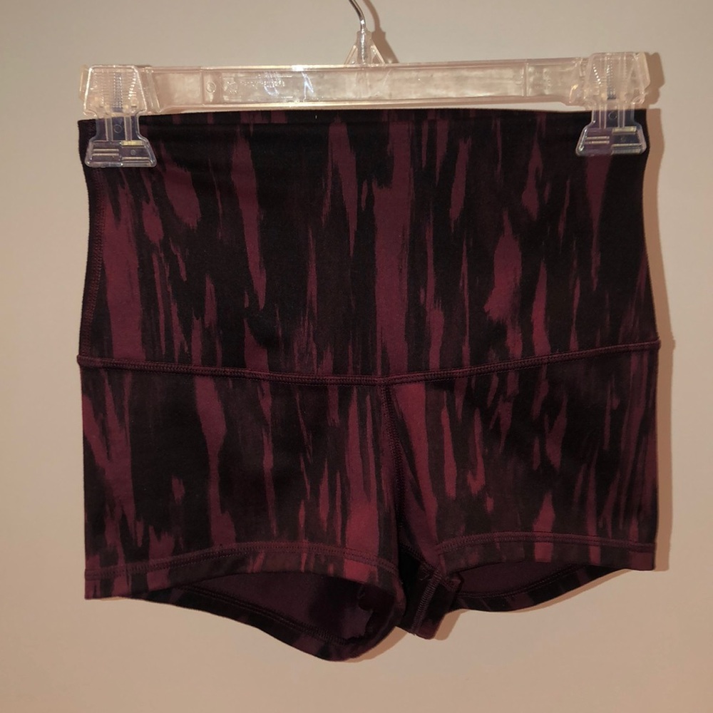 Lululemon volleyball shorts